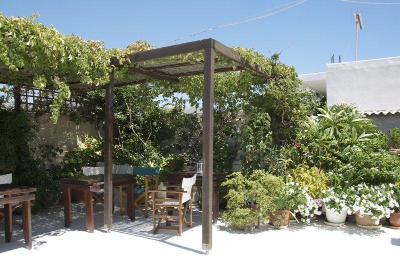 Kalypso Studios & Rooms Palaiochora Exterior photo